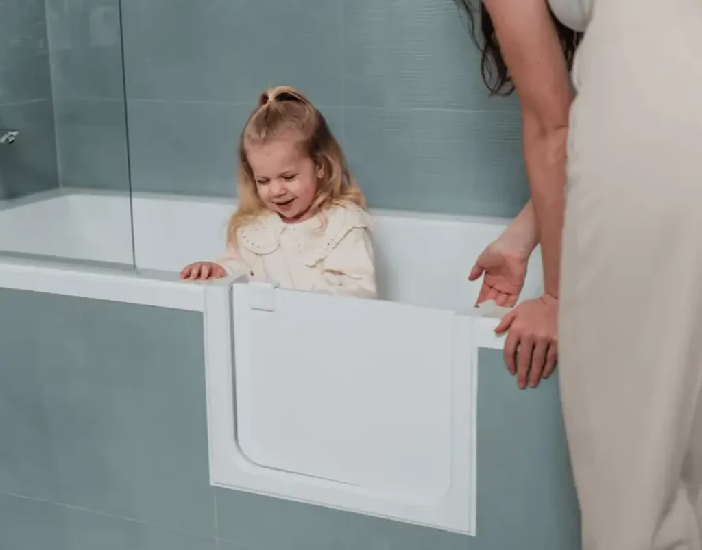 UDOOR dvierok do vane pre celú rodinu